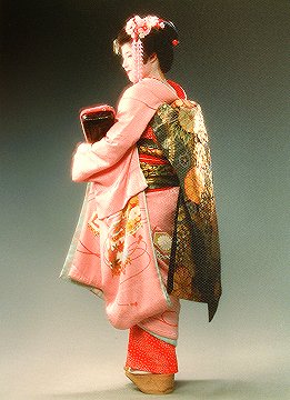 Naomi in kimono
